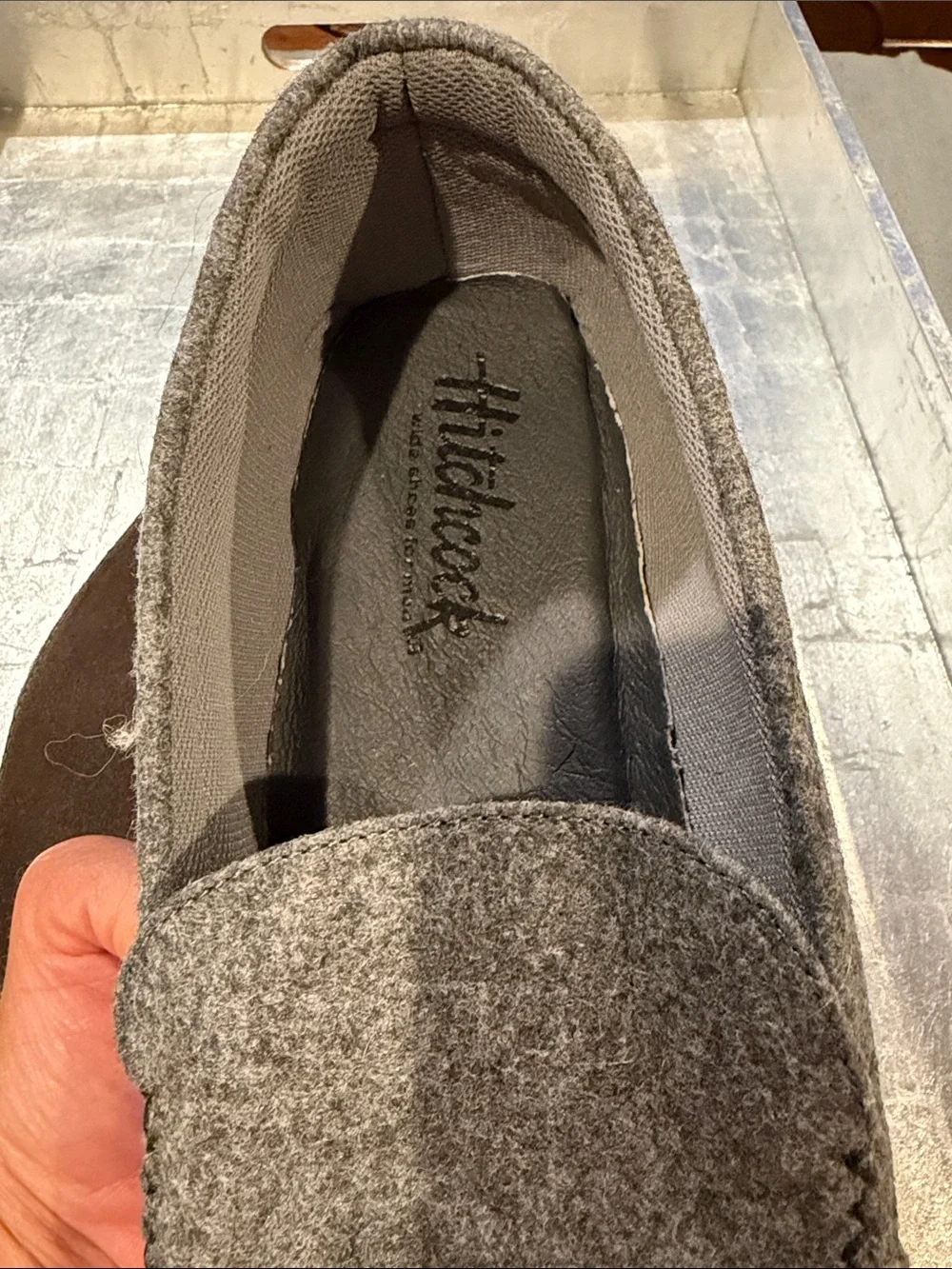 5E Extra-extra Wide feather light Hitchcock Moccasin Slippers
